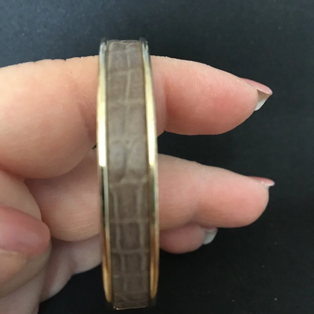 Leather and Rhinestone bangle - Picture 4 of 5